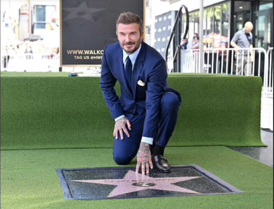 David Beckham inaugure son étoile à Hollywood pour le début du Mondial