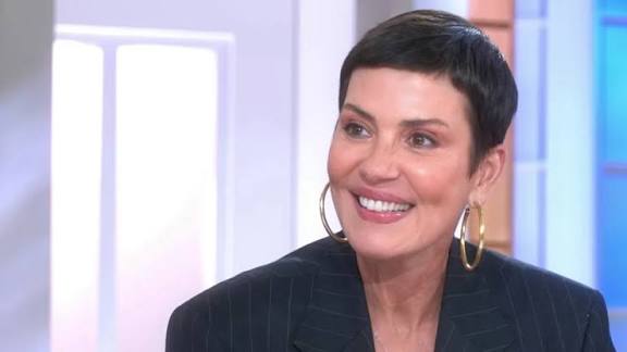 Cristina Cordula hospitalisée en pleine vacances : son été tourne au cauchemar