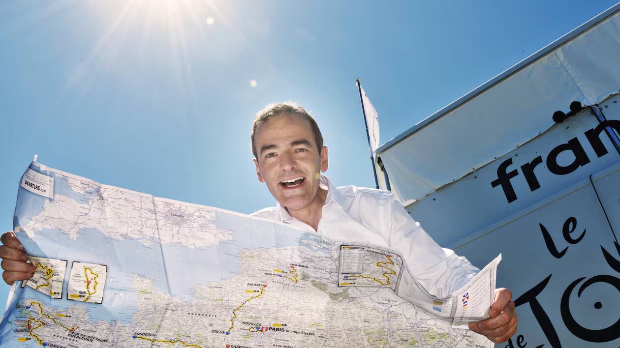 Franck Ferrand : les secrets de la voix qui fait voyager le Tour de France