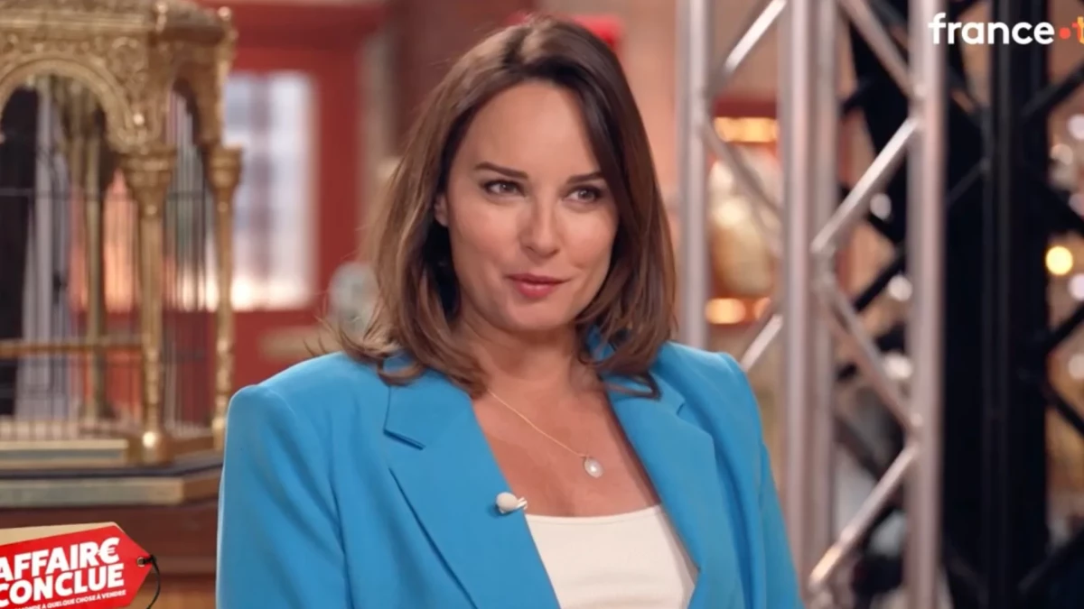 Julia Vignali dans Affaire Conclue