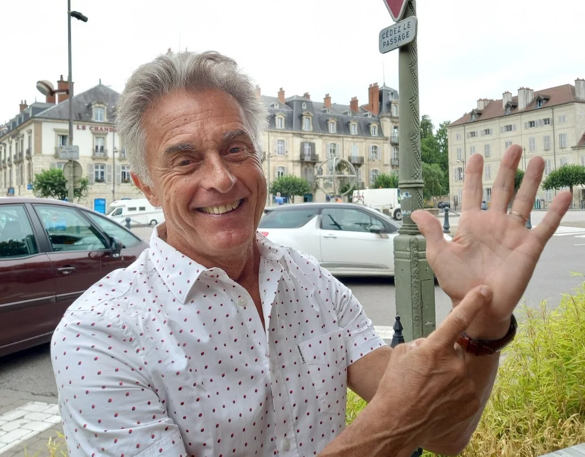 Que sont-ils devenus ? Gérard Holtz, l’infatigable homme de sport a changé de terrain