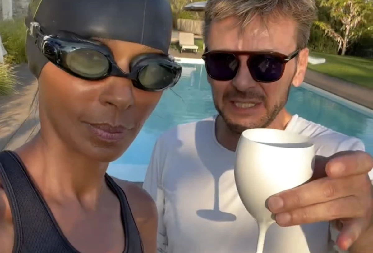 « À bouche que veux-tu ? » : le jeu d’anniversaire complètement barré de Karine Le Marchand