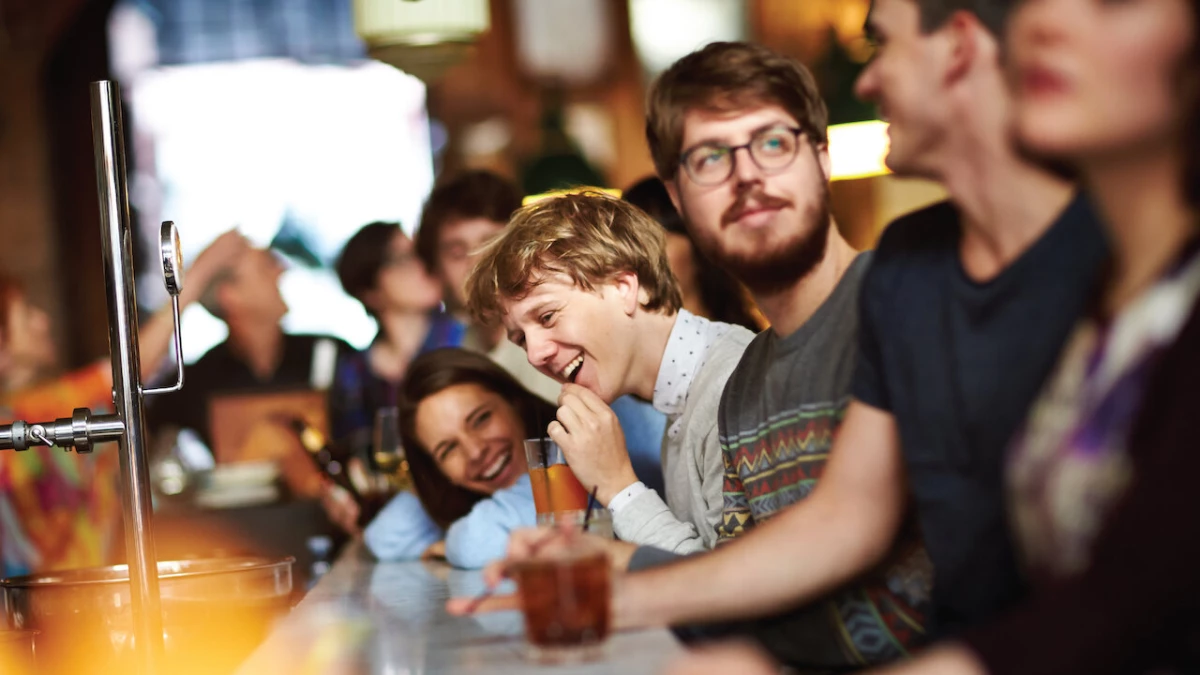 On a vu  « Please Like Me » : la série qui vous fait rire au pire moment