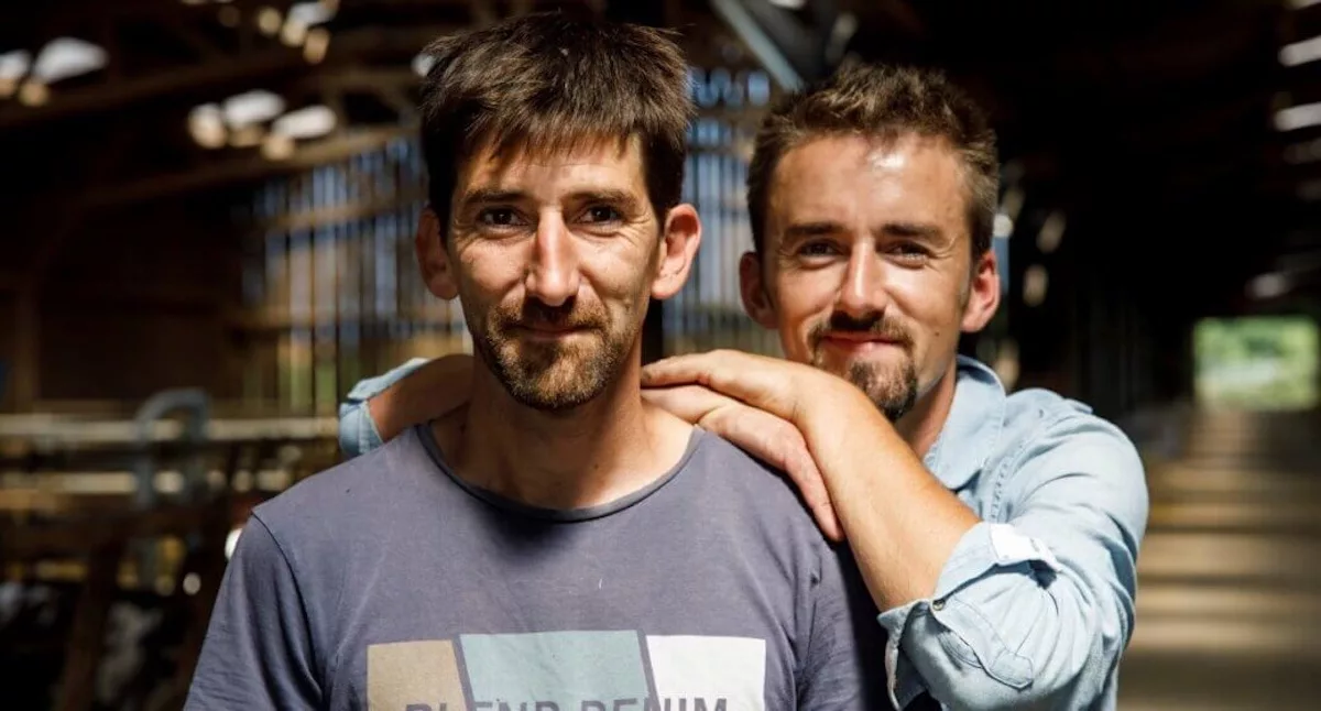 « L’Amour est dans le pré » : M6 coupe la soirée en deux et fait enrager les fidèles