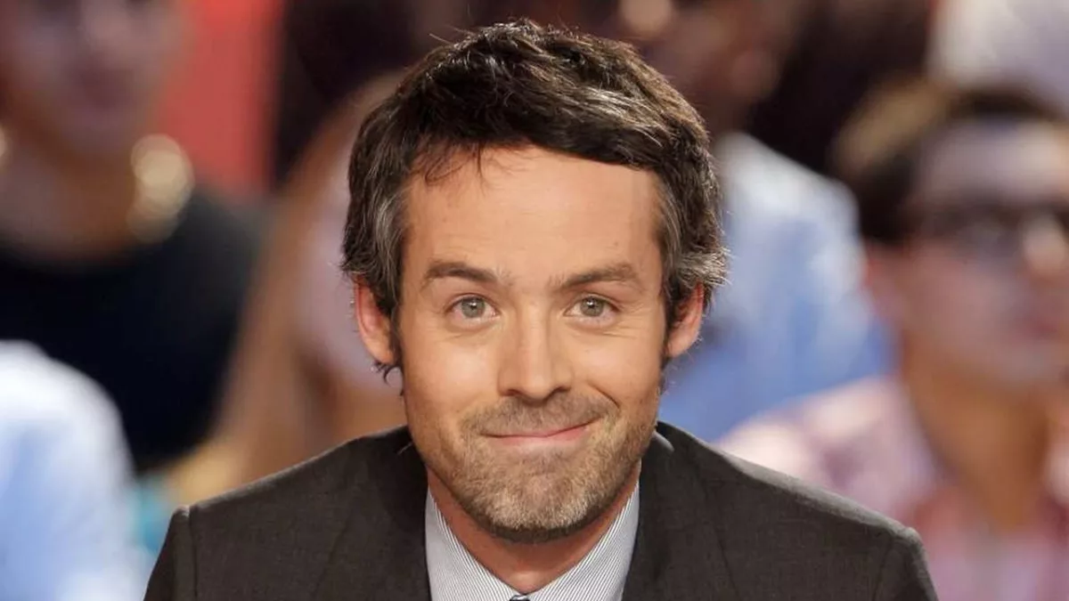 « Je défends le droit aux vannes, même ratées » : Yann Barthès tente d’éteindre l’incendie de la canicule