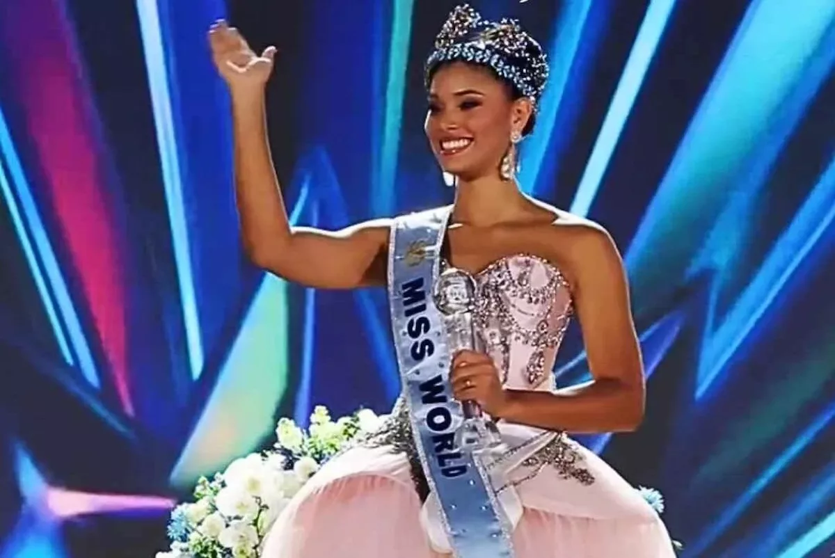 Joheirry Mola Dominguez, Miss République dominicaine, reçoit la couronne Miss Monde 2026