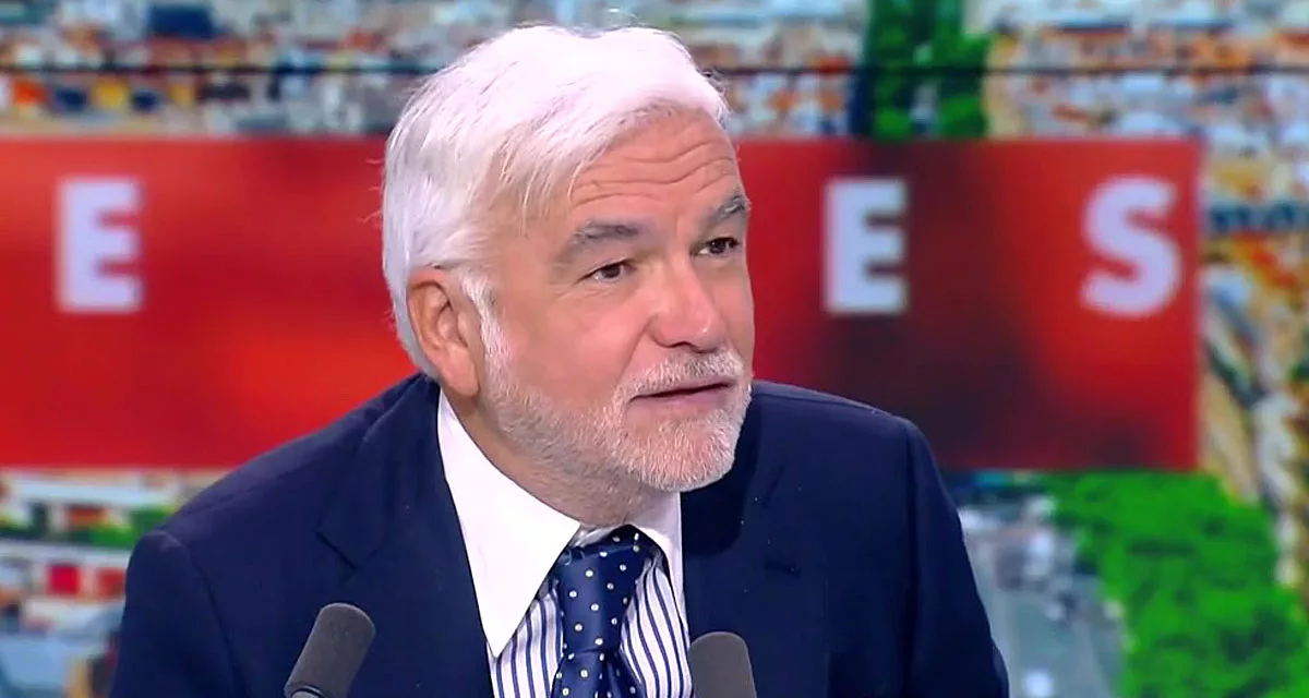 « Arrêtez d’enterrer CNews ! » : Pascal Praud contre-attaque sur les audiences